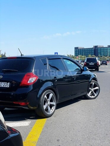 Kia Ceed 2010, 208,000 km - 1.6 л - Bakı