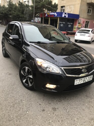 Kia Ceed 2010, 208,000 km - 1.6 л - Bakı