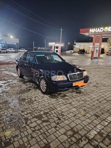 Mercedes C 200 2000, 240,000 km - 2.0 l - Cəlilabad