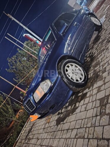 Mercedes C 200 2000, 240,000 km - 2.0 l - Cəlilabad