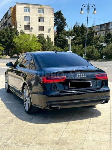 Audi A6-4
