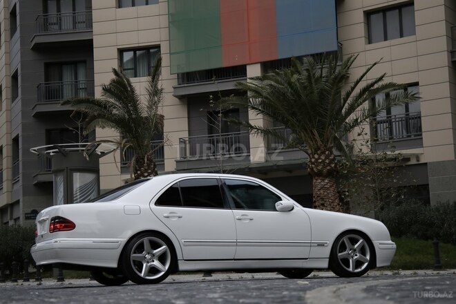 Mercedes E 320 2000, 280,381 km - 3.2 l - Bakı