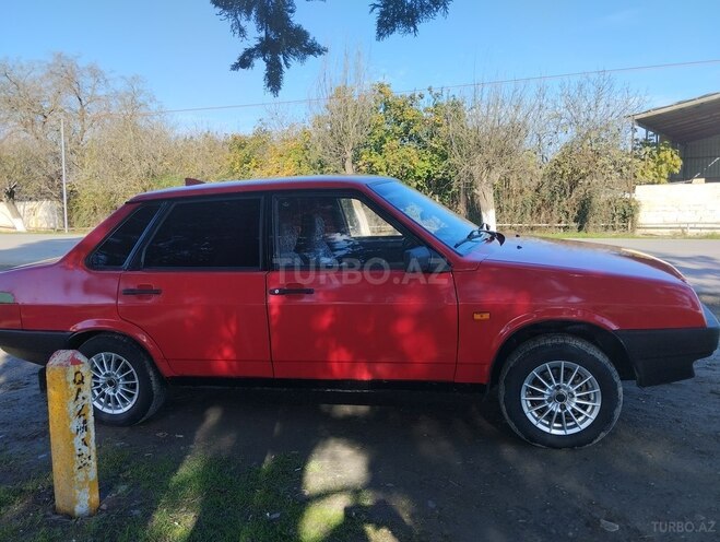 LADA (VAZ) 21099 1995, 253,890 km - 1.5 л - Salyan