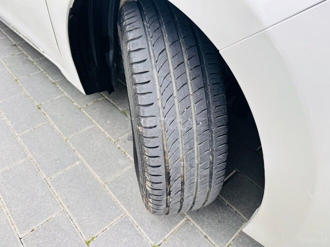 Toyota Corolla 2015, 85,147 km - 2.0 l - Bakı