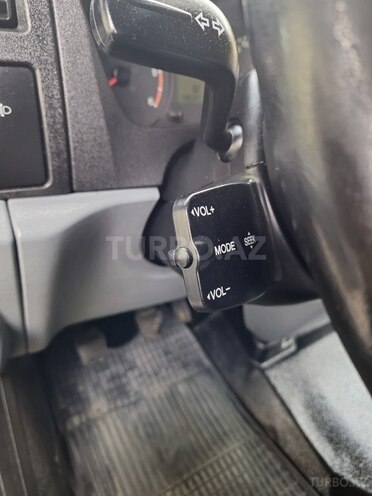Ford Transit-10