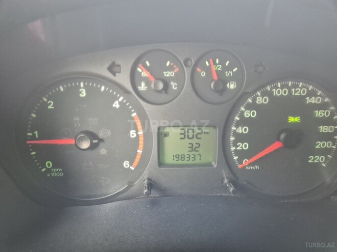 Ford Transit-14