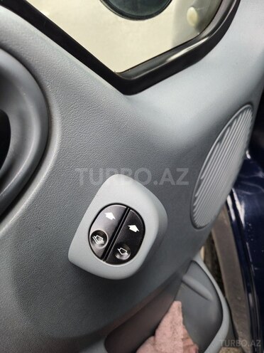 Ford Transit-13