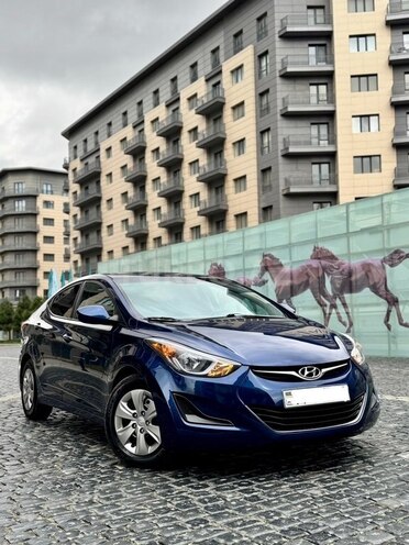 Hyundai Elantra 2015, 131,300 km - 1.8 l - Bakı