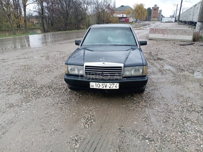 Mercedes 190 1990, 325,680 km - 2.0 l - Xudat