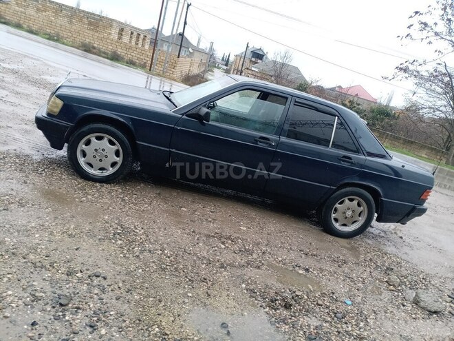 Mercedes 190 1990, 325,680 km - 2.0 l - Xudat