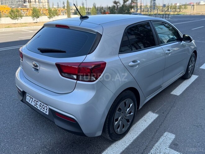 Kia Rio 2018, 136,800 km - 1.6 l - Bakı