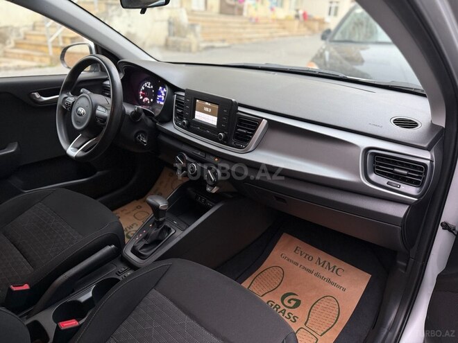 Kia Rio 2018, 136,800 km - 1.6 l - Bakı