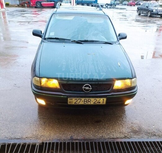 Opel Astra 1997, 352,144 km - 1.4 л - Xudat