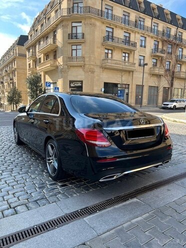 Mercedes E 220 d 2018, 105,030 km - 2.0 l - Bakı