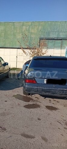 Mercedes E 250 1994, 250,000 km - 2.5 l - Naxçıvan