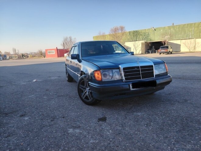 Mercedes E 250 1994, 250,000 km - 2.5 l - Naxçıvan