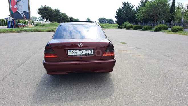 Mercedes C 220 d 1998, 240,000 km - 2.2 l - Tovuz