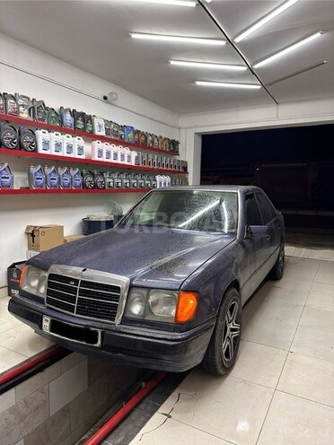 Mercedes E 250 1994, 250,000 km - 2.5 l - Naxçıvan