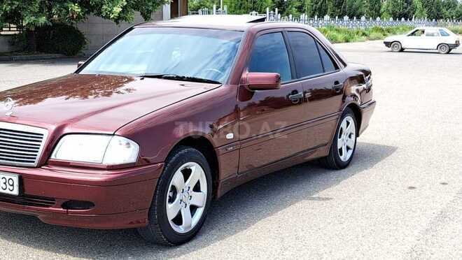Mercedes C 220 d 1998, 240,000 km - 2.2 l - Tovuz