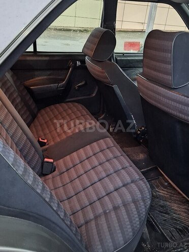 Mercedes 190 1992, 230,445 km - 1.8 l - Bakı