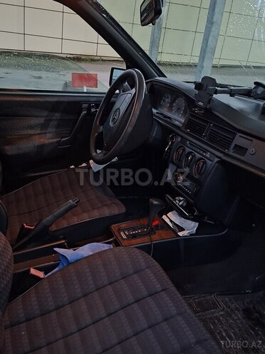 Mercedes 190 1992, 230,445 km - 1.8 l - Bakı