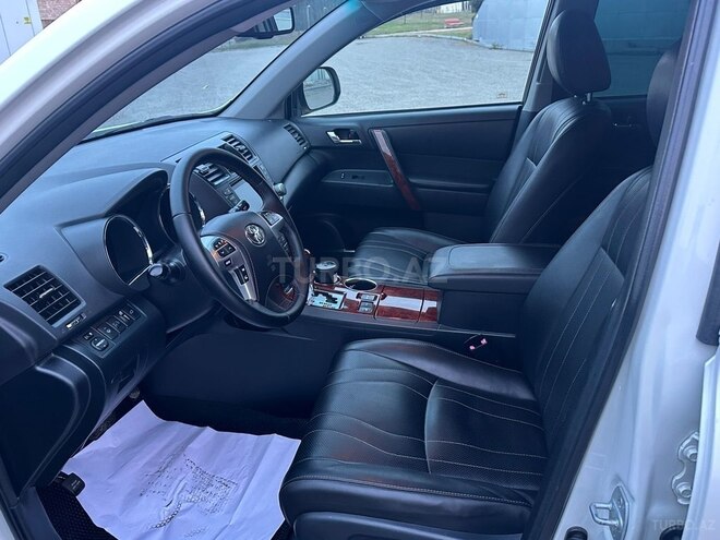 Toyota Highlander 2011, 290,000 km - 3.5 l - Şəmkir