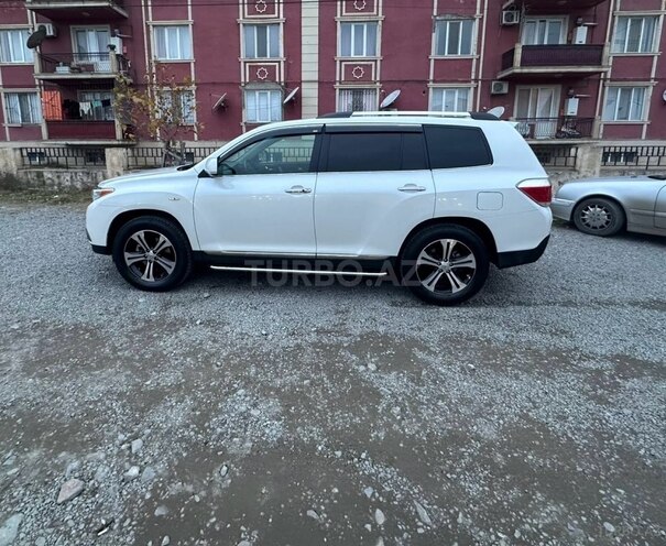 Toyota Highlander 2011, 290,000 km - 3.5 l - Şəmkir