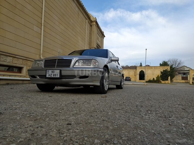 Mercedes C 240 1998, 339,000 km - 2.4 l - Şamaxı