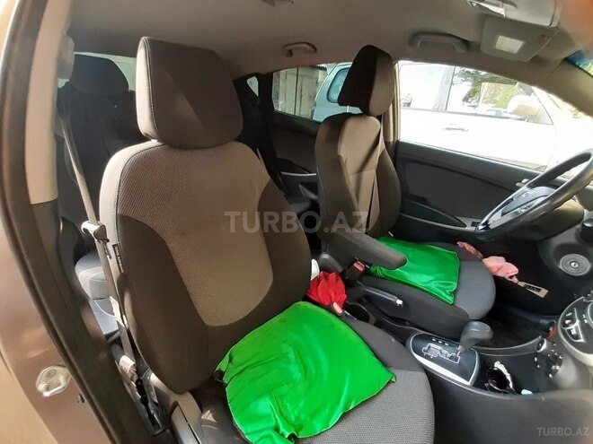 Hyundai Accent 2013, 240,000 km - 1.6 l - Bakı