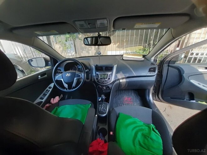 Hyundai Accent 2013, 240,000 km - 1.6 l - Bakı