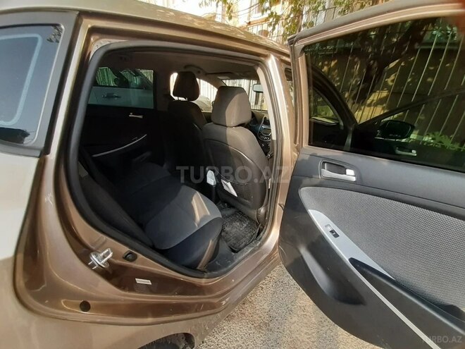 Hyundai Accent 2013, 240,000 km - 1.6 l - Bakı