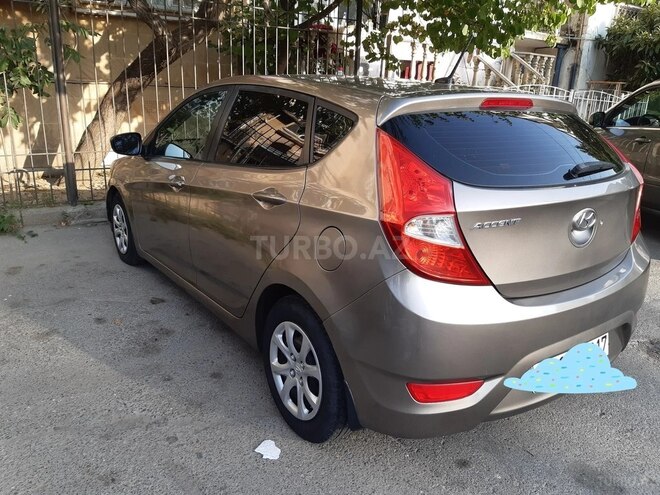 Hyundai Accent 2013, 240,000 km - 1.6 l - Bakı