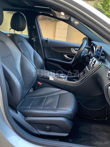 Mercedes C 300-11