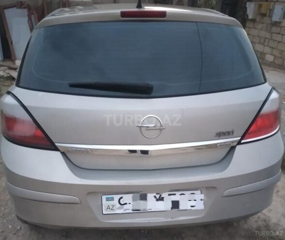 Opel Astra 2006, 250,000 km - 1.3 л - Bakı