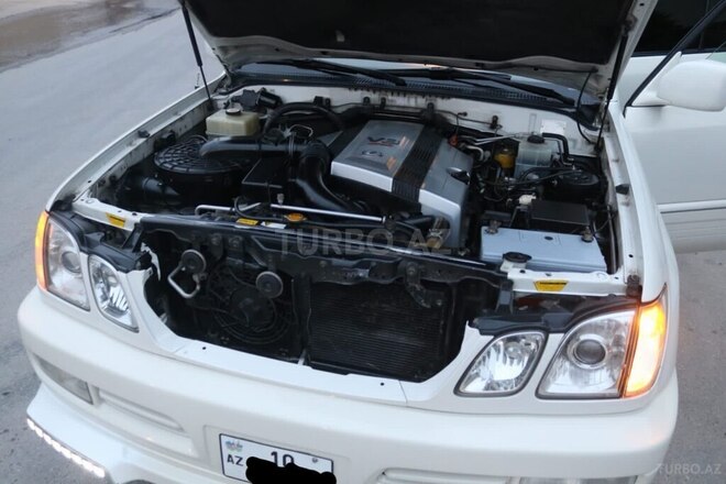 Lexus LX 470-7