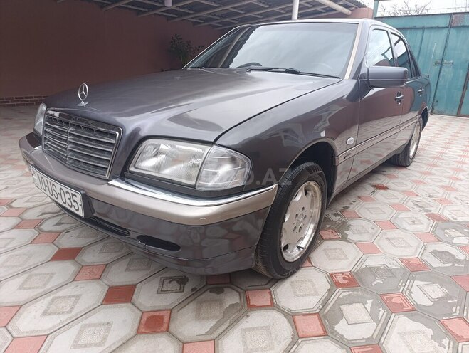 Mercedes C 180 1997, 462,350 km - 1.8 l - Qazax