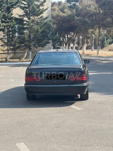 Mercedes E 320 1999, 400,000 km - 3.2 l - Bakı