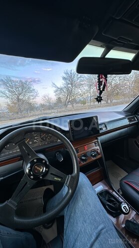 Mercedes E 250 1994, 250,000 km - 2.5 l - Naxçıvan