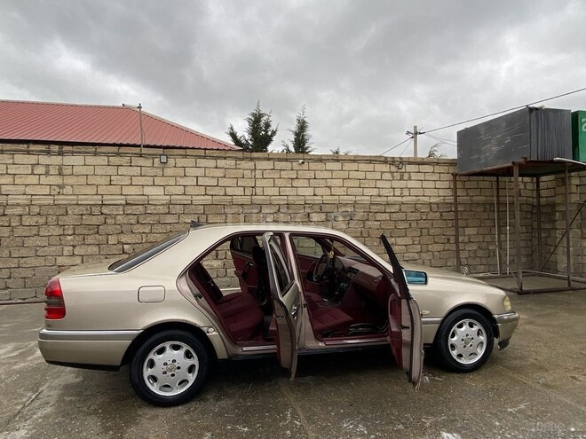 Mercedes C 220 1994, 350,000 km - 2.2 l - Bakı