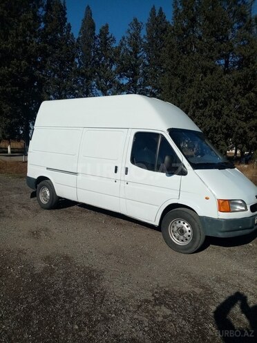 Ford Transit-2