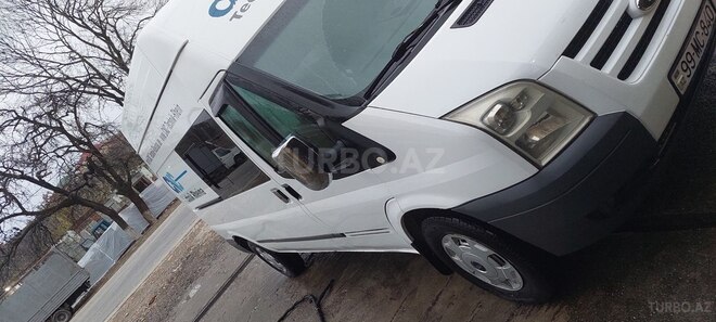 Ford Transit 2009, 252,000 km - 2.4 l - Quba