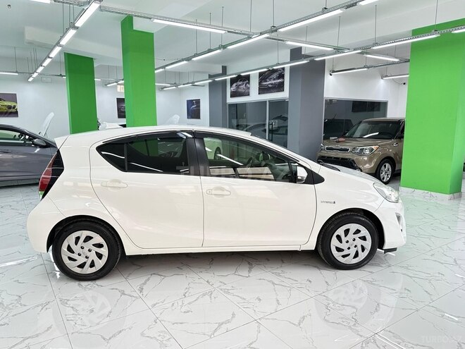 Toyota Aqua 2017, 65,000 km - 1.5 l - Bakı