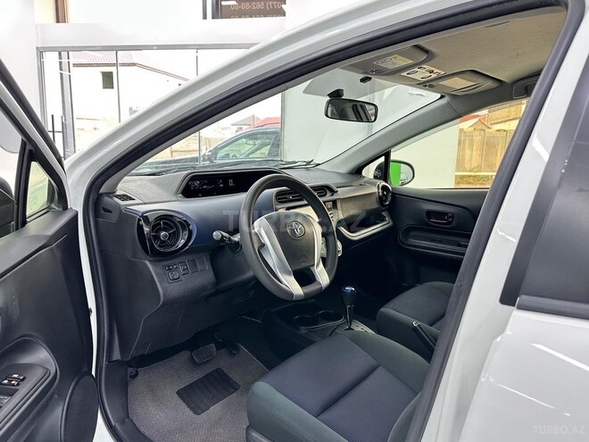 Toyota Aqua 2017, 65,000 km - 1.5 l - Bakı