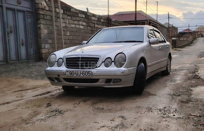 Mercedes E 220 d 2001, 700,000 km - 2.2 л - Bakı