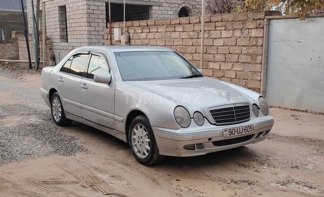 Mercedes E 220 d 2001, 700,000 km - 2.2 л - Bakı