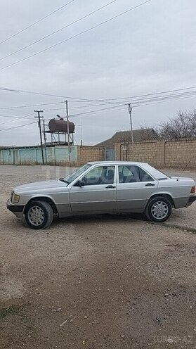 Mercedes 190 1992, 875,494 km - 2.0 l - Salyan
