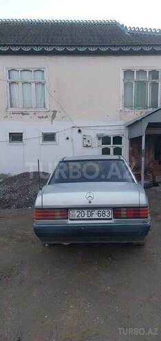 Mercedes 190 1992, 875,494 km - 2.0 l - Salyan