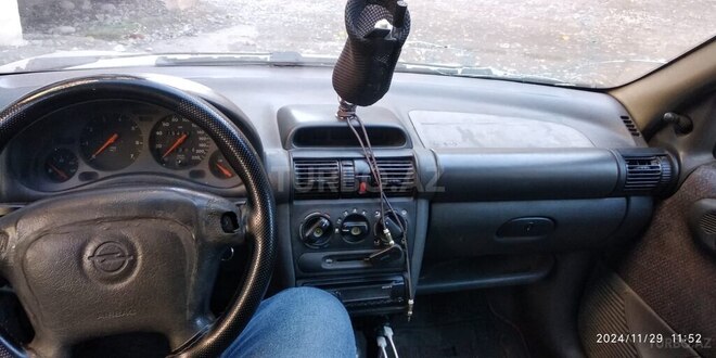 Opel Vita 1997, 250,000 km - 1.6 l - Gəncə