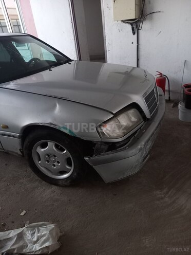 Mercedes C 220 d 2000, 500,000 km - 2.2 l - Bakı