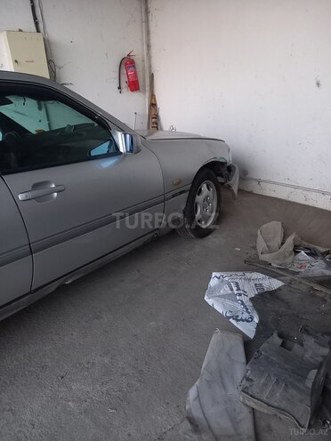 Mercedes C 220 d 2000, 500,000 km - 2.2 l - Bakı
